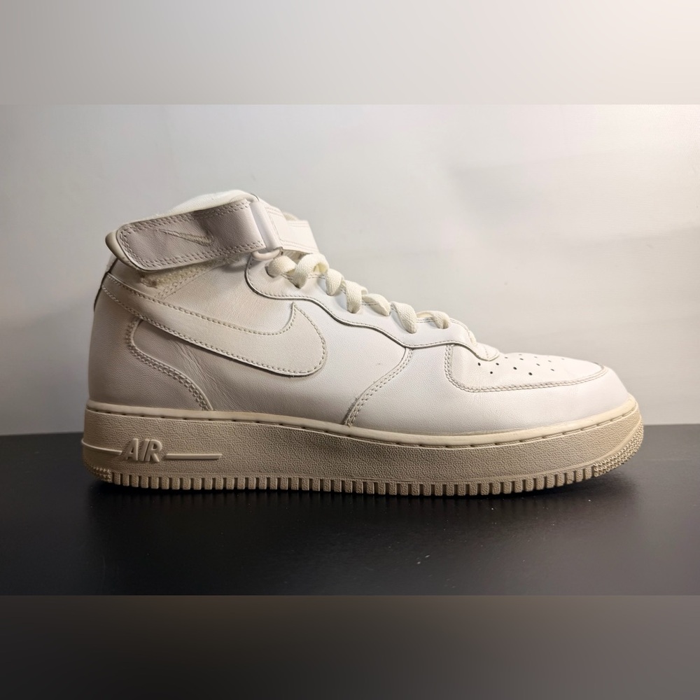 Nike Air Force One Mid 07 Size 13 Men’s